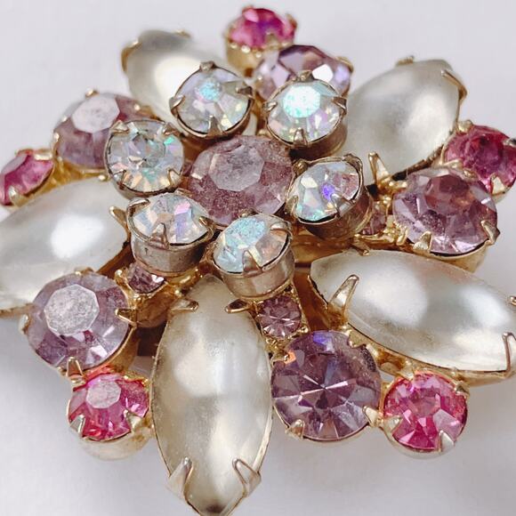 VTG 1950s Clip On Earrings AB Rhinestone Moonglow Frosted Glass Floral Jewelry - Picture 5 of 11